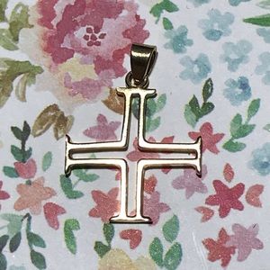 14 Kt Yellow Gold Cross Pendant